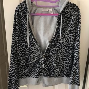 Chico’s Zenergy leopard zip up hoodie